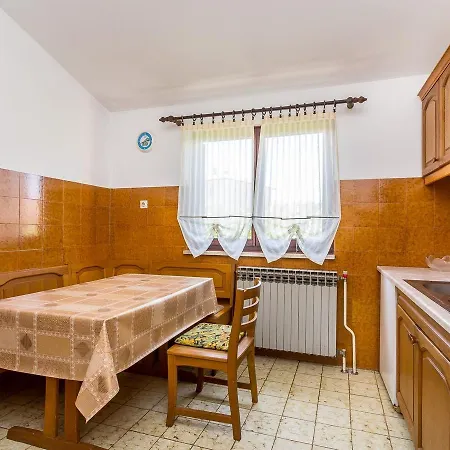 Viovi House דירה פולה